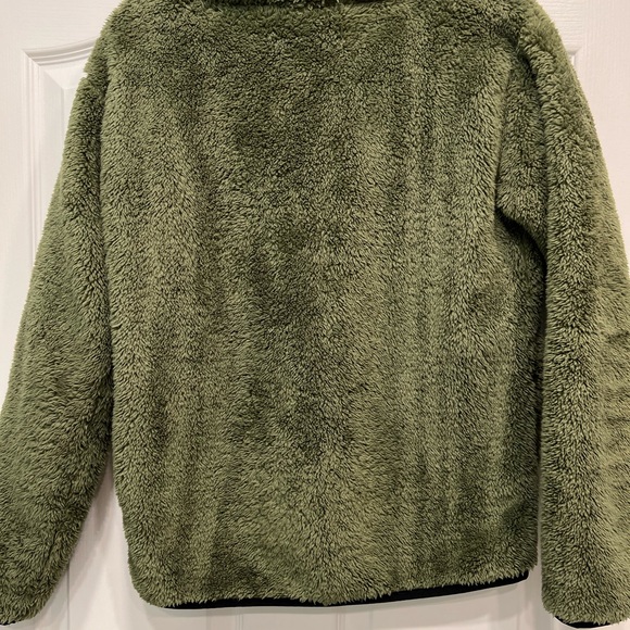 Pink Fuzzy Sweater/Jacket - Picture 3 of 6